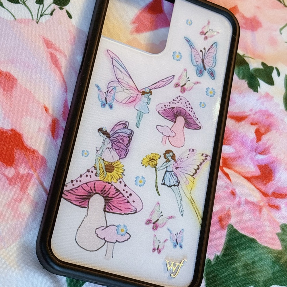 🧚🏻Olivia O’Brien🧚🏻 iPhone 12 Pro Max Wildflower Case